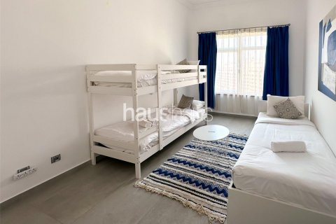 Appartement te huur in Palm Jumeirah, Dubai, VAE 2 slaapkamers, 146 vr.m., nr 626486 - foto 16