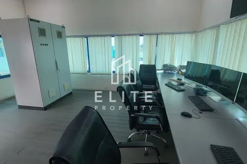 Купити виробниче приміщення в Hamriyah Free Zone, Шарджа, ОАЕ 2052м2, № 620275 - фото 25