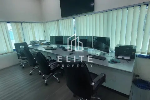 Купити виробниче приміщення в Hamriyah Free Zone, Шарджа, ОАЕ 2052м2, № 620275 - фото 22