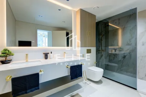 Lägenhet till försäljning i Dubai, UAE 2 sovrum, 131 kvm Nr. 620182 - fotografi 11