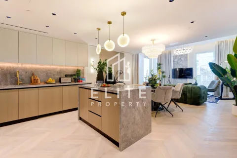 Lägenhet till försäljning i Dubai, UAE 2 sovrum, 131 kvm Nr. 620182 - fotografi 26