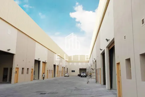 Magazinë në Dubai Investment Park, Emiratet e Bashkuara Arabe 4873 m2. № 620270 - Foto 7