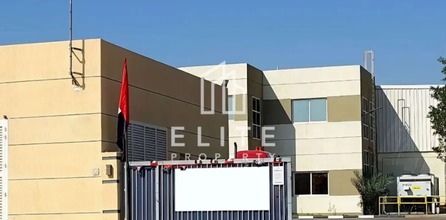 Gudang di Dubai, UAE 5478 meter persegi № 620282