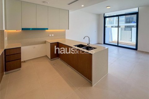 Dubai South (Dubai World Central)、Dubai、UAE にあるヴィラ販売中 3ベッドルーム、191 m2、No625742 - 写真 2