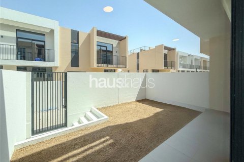 Dubai South (Dubai World Central)、Dubai、UAE にあるヴィラ販売中 3ベッドルーム、191 m2、No625742 - 写真 5