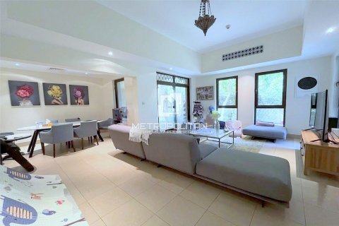 Byt v Old Town, Dubai, SAE 2 ložnice, 218 m² Č.: 592400 - fotografie 2
