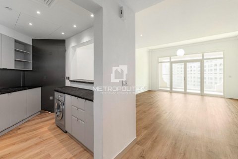 Palm Jumeirah, Dubai, UAE의 임대용 아파트 침실 1개, 110제곱미터 번호 593122 - 사진 1