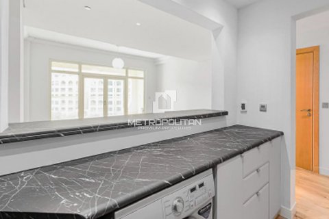 Palm Jumeirah, Dubai, UAE의 임대용 아파트 침실 1개, 110제곱미터 번호 593122 - 사진 6