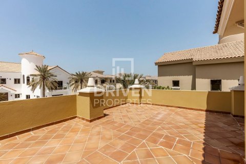 Vila di Palm Jumeirah, Dubai, UEA 4 kamar tidur, 465 m2 nomor 603503 - foto 26
