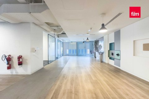 Business Bay, Dubai, UAE의 판매용 사무실 3656.2제곱미터 번호 577903 - 사진 11