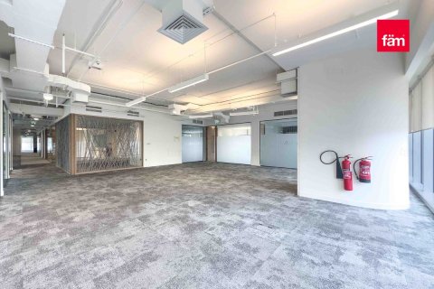 Business Bay, Dubai, UAE의 판매용 사무실 3656.2제곱미터 번호 577903 - 사진 13