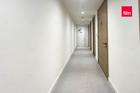 Business Bay, Dubai, UAE의 판매용 사무실 3656.2제곱미터 번호 577903 - 사진 16