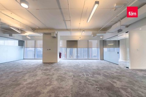 Business Bay, Dubai, UAE의 판매용 사무실 3656.2제곱미터 번호 577903 - 사진 29