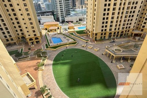 Apartment in Jumeirah Beach Residence, Dubai, UAE 2 bedrooms, 134 sq.m. № 600398 - photo 1