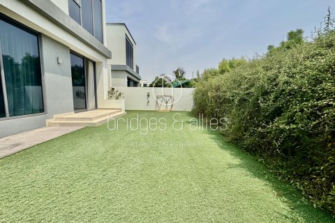 Üürile anda villa asukohaga Dubai Hills Estate, AÜE: 4 magamistoaga, 231.4 m² Nr 628830 - pilt 4
