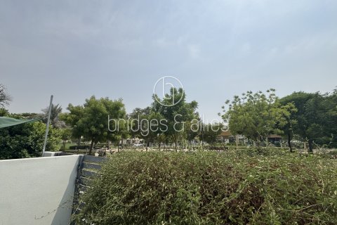 Üürile anda villa asukohaga Dubai Hills Estate, AÜE: 4 magamistoaga, 231.4 m² Nr 628830 - pilt 1