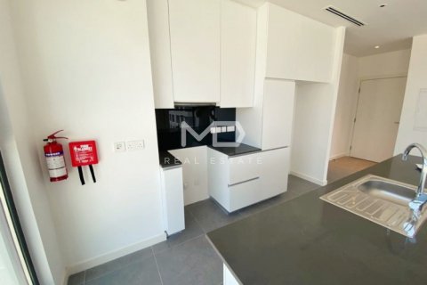 Apartment in Al Reem Island, Abu Dhabi, UAE 2 bedrooms, 111.5 sq.m. № 555133 - photo 10