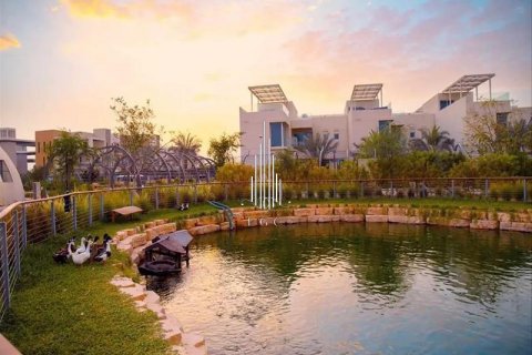 Vilë në Yas Island, Abu Dhabi, Emiratet e Bashkuara Arabe 4 dhoma gjumi, 232.8 m2. № 590870 - Foto 18