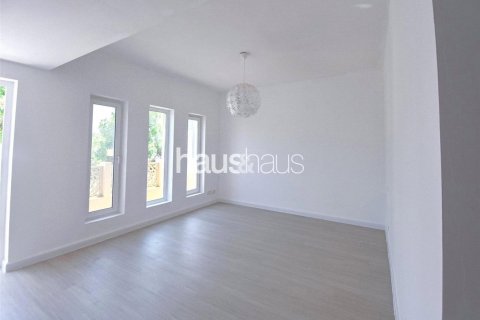 וילה למכירה ב Arabian Ranches, Dubai, איחוד האמירויות  5 חדרי שינה, 450 מ"ר, מספר 625952 - תמונה 7