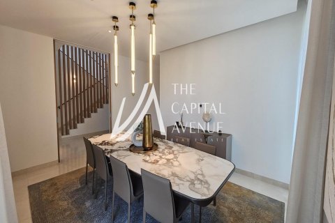 Vilë në Saadiyat Island, Abu Dhabi, Emiratet e Bashkuara Arabe 6 dhoma gjumi, 820 m2. № 604966 - Foto 4