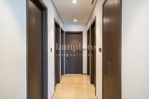 Apartment in Palm Jumeirah, Dubai, UAE 3 bedrooms, 172.98538600 sq.m. № 590913 - photo 16
