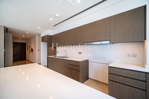 Apartment in Palm Jumeirah, Dubai, UAE 3 bedrooms, 172.98538600 sq.m. № 590913 - photo 7