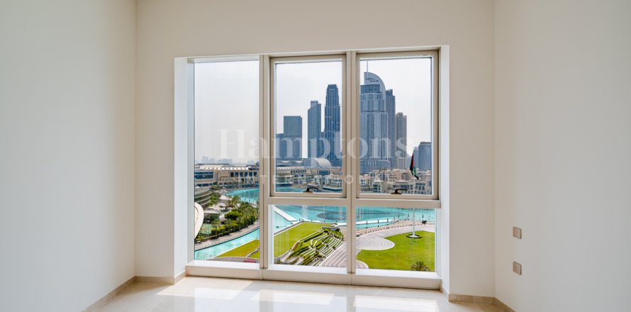 Apartment in Palm Jumeirah, Dubai, UAE 3 bedrooms, 172.985 sq.m. № 590913