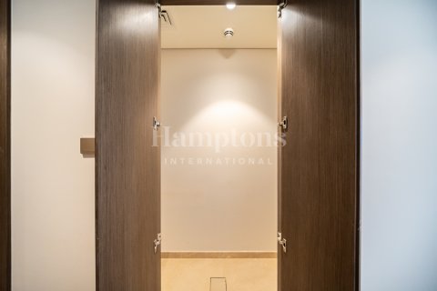 Apartment in Palm Jumeirah, Dubai, UAE 3 bedrooms, 172.98538600 sq.m. № 590913 - photo 17