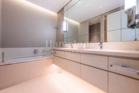 Downtown Dubai (Downtown Burj Dubai), Dubai, BAE’de kiralık daire 2 yatak odası, 127.47034824 m&sup2; No 597526 - fotoğraf 20
