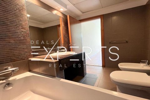 Apartment in Al Reem Island, Abu Dhabi, UAE 1 bedroom, 93.9 sq.m. № 578480 - photo 13