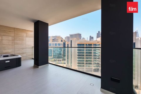 Apartment in Business Bay, Dubai, UAE 2 bedrooms, 111.2 sq.m. № 622191 - photo 4
