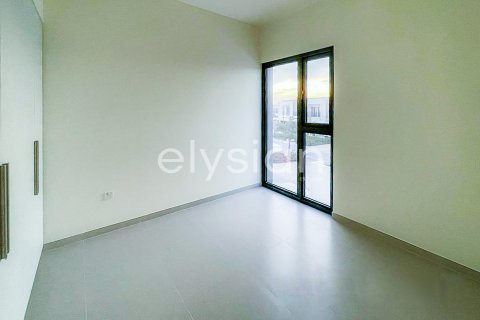 Townhouse in Dubai South (Dubai World Central), Dubai, UAE 3 bedrooms, 144 sq.m. № 586067 - photo 4