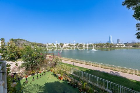 Vila u Meadows, Dubai, UAE 4 spavaćih soba, 386 m2 Br. 586073 - fotografija 4