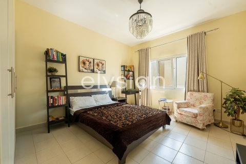 Vila u Meadows, Dubai, UAE 4 spavaćih soba, 386 m2 Br. 586073 - fotografija 10