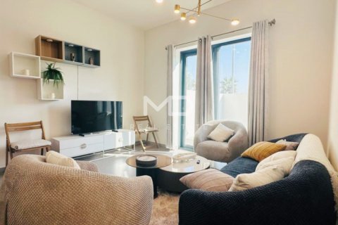Casa urbana para arrendamento em Yas Island, Abu Dhabi, EAU 2 quartos, 123.9 m2 № 555425 - foto 1
