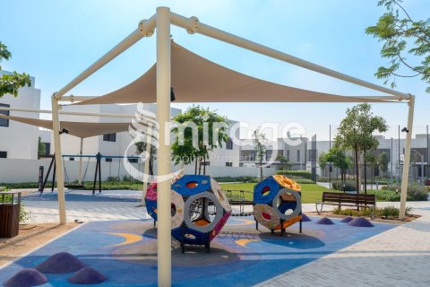Villa til salgs i Yas Island, Abu Dhabi, Emiratene 4 soverom, 209.5 kvm Nr. 574171 - Foto 13