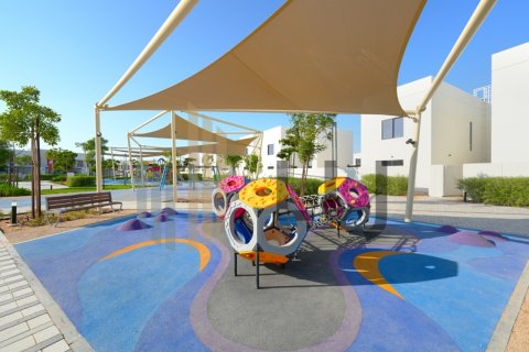 Kamienica na sprzedaż w Yas Island, Abu Dhabi, ZEA 3 sypialnie, 166.1 mkw., nr 624122 - zdjęcie 2