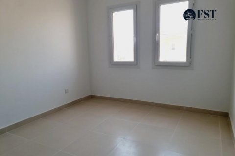 Řadový dům v Dubai Land, SAE 3 ložnice, 260.3 m² Č.: 551003 - fotografie 9