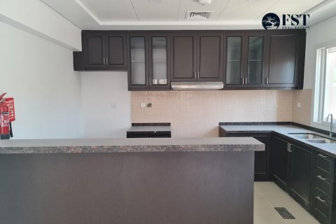 Řadový dům v Dubai Land, SAE 3 ložnice, 260.3 m² Č.: 551003 - fotografie 15
