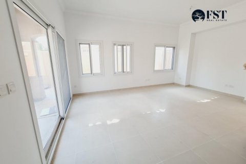 Řadový dům v Dubai Land, SAE 3 ložnice, 260.3 m² Č.: 551003 - fotografie 3