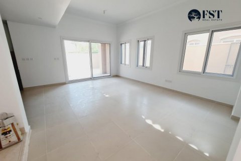 Řadový dům v Dubai Land, SAE 3 ložnice, 260.3 m² Č.: 551003 - fotografie 4