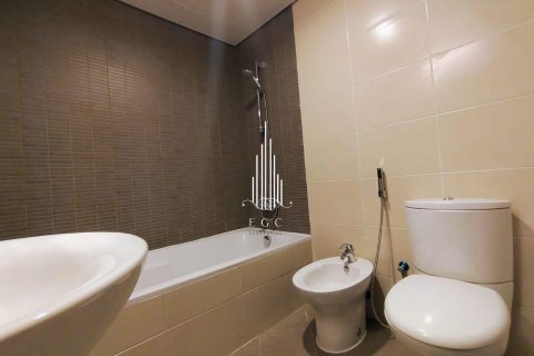 Apartament do wynajęcia w Hamdan Street, Abu Dhabi, ZEA 3 sypialnie, 213.7 mkw., nr 576052 - zdjęcie 27