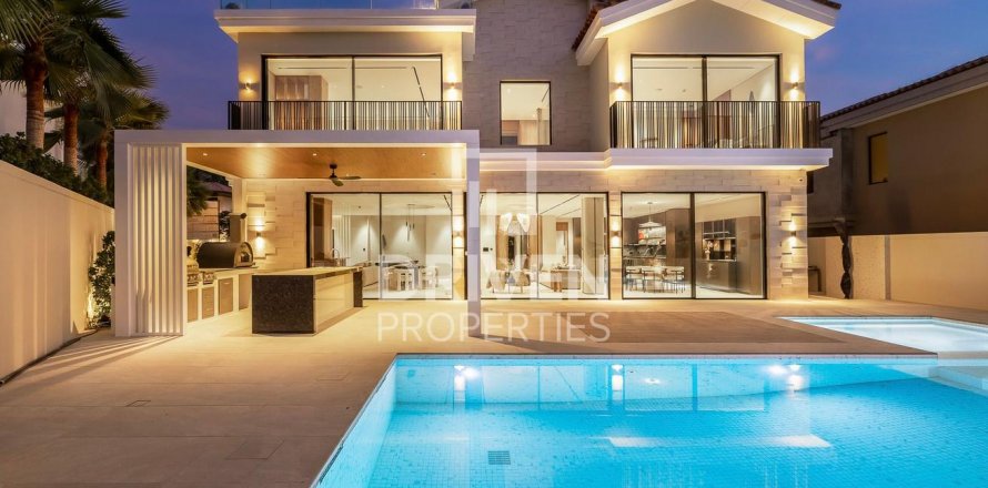 Villa in Jumeirah Golf Estates, Dubai, UAE 7 bedrooms, 1022 sq.m. № 603396