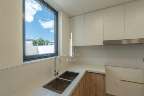 Vilë në Yas Island, Abu Dhabi, Emiratet e Bashkuara Arabe 4 dhoma gjumi, 325.2 m2. № 547185 - Foto 9