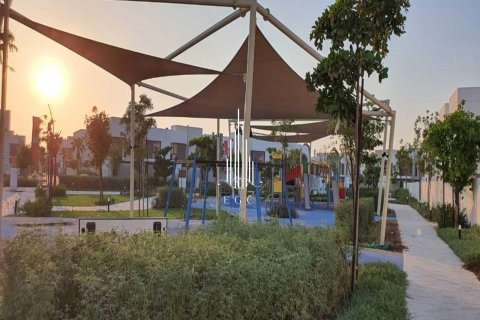 Vilë në Yas Island, Abu Dhabi, Emiratet e Bashkuara Arabe 4 dhoma gjumi, 325.2 m2. № 547185 - Foto 30