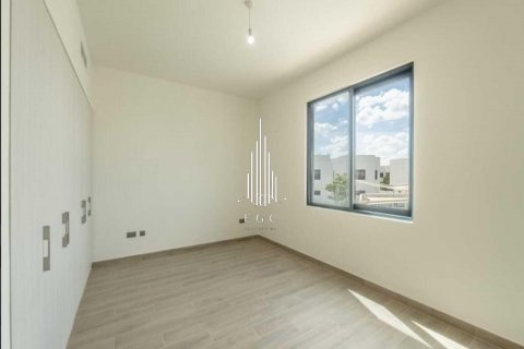 Vilë në Yas Island, Abu Dhabi, Emiratet e Bashkuara Arabe 4 dhoma gjumi, 325.2 m2. № 547185 - Foto 6