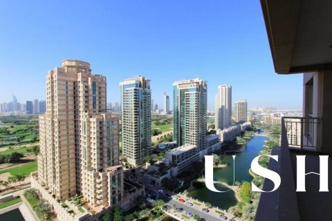 Dzīvoklis The Views, Dubaijā, AAE 2 istabas, 125 m2 Nr. 628983 - attēls 1