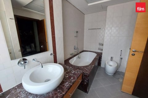 Appartamento in affitto a Dubai, EAU 3 camere da letto, 201.6 mq. № 601170 - foto 9