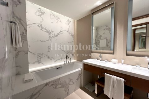 דירה להשכרה ב Downtown Dubai (Downtown Burj Dubai), Dubai, איחוד האמירויות  3 חדרי שינה, 146.32222500 מ"ר, מספר 583474 - תמונה 15