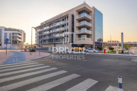 Apartment in Al Wasl, Dubai, UAE 2 bedrooms, 150 sq.m. № 602032 - photo 12
